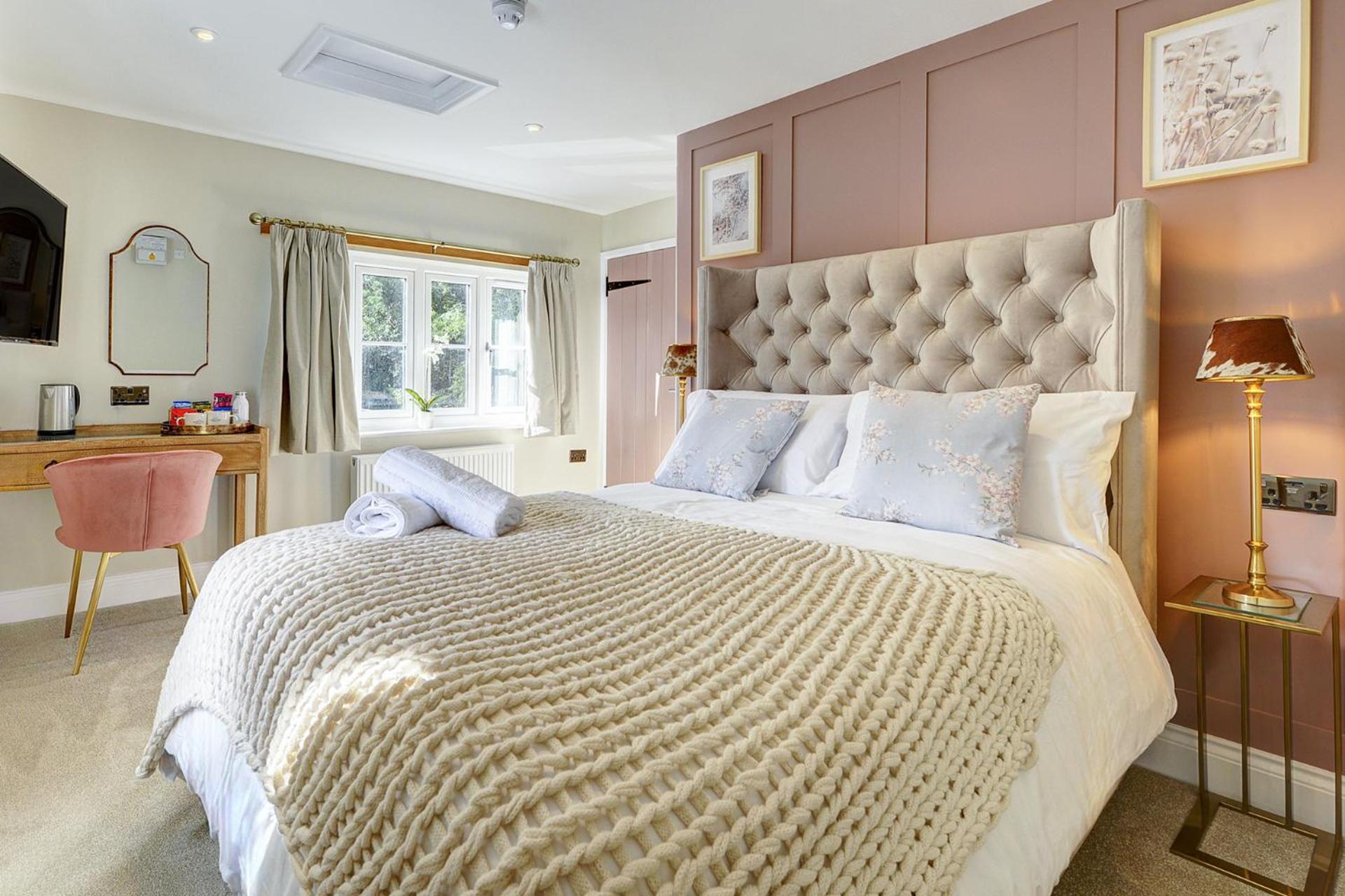 Отель The Bridge House Henley Экстерьер фото