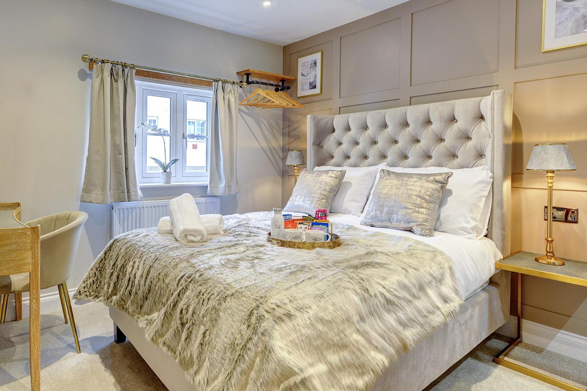 Отель The Bridge House Henley Экстерьер фото