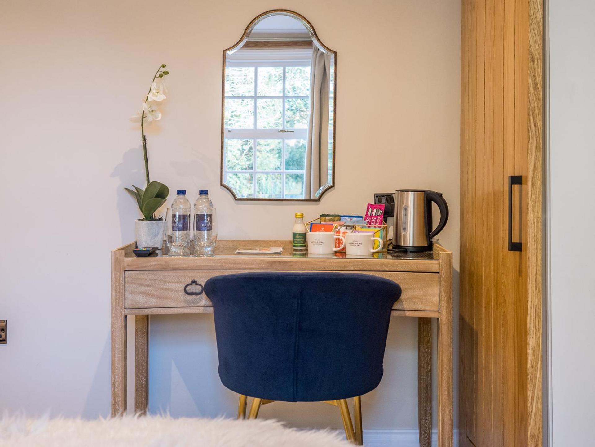 Отель The Bridge House Henley Экстерьер фото