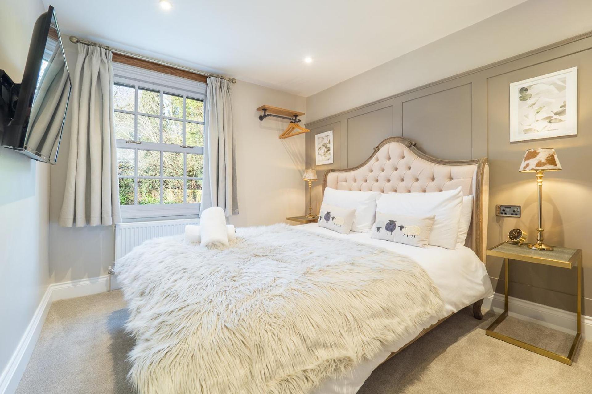 Отель The Bridge House Henley Экстерьер фото