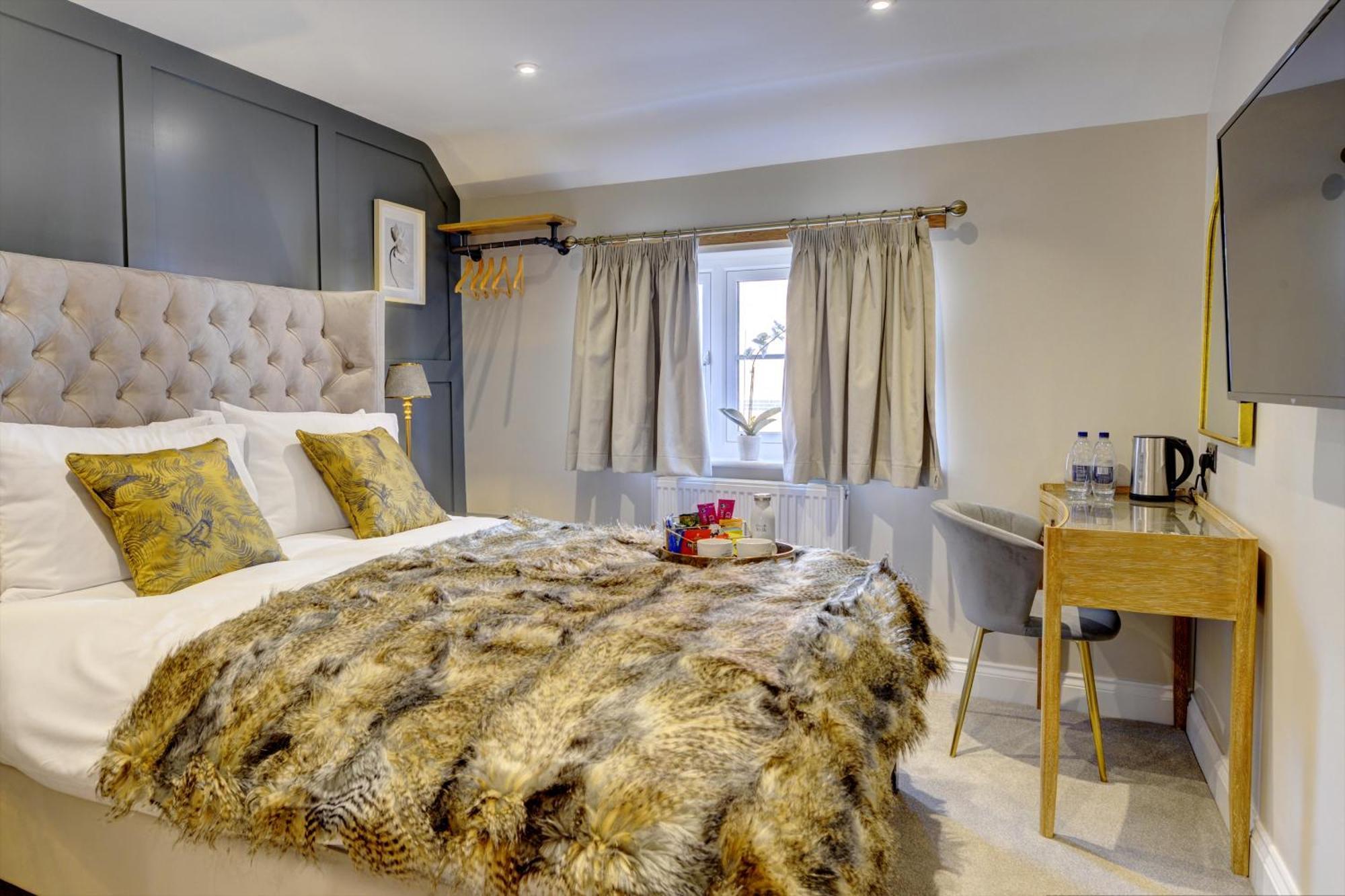 Отель The Bridge House Henley Экстерьер фото
